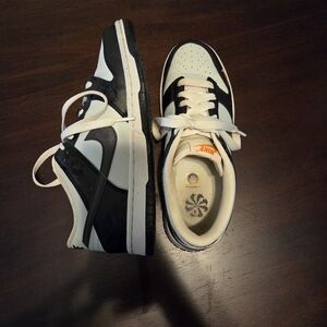 Nike Dunk Low GS Size 6.5 Y Women’s 8 Black Grey Mandarin